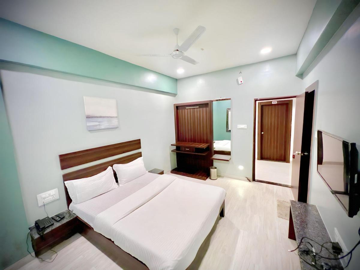 Hotel Rahul Regency, Aurangabad Экстерьер фото